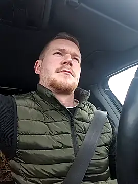 Snapshot of Playbunniboy chatting on February 5, 2026, 1:29 pm Playbunniboy online show from February 5, 2026, 1:29 pm