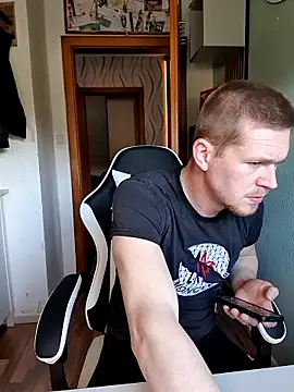 Snapshot of Playbunniboy chatting on March 30, 2026, 7:21 am Playbunniboy online show from March 30, 2026, 7:21 am