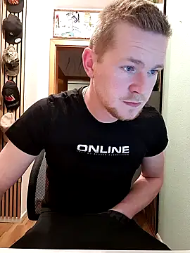 Snapshot of Playbunniboy chatting on February 20, 2025, 6:24 pm Playbunniboy online show from February 20, 2025, 6:24 pm