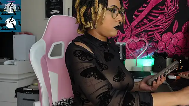 goddessxdreaxo online show from December 5, 2025, 6:50 pm