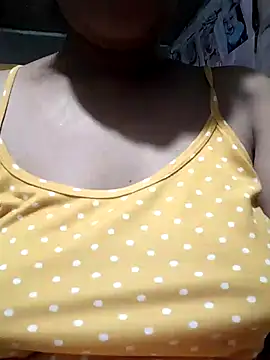 xxyourfantasyxx online show from January 3, 2025, 1:24 pm