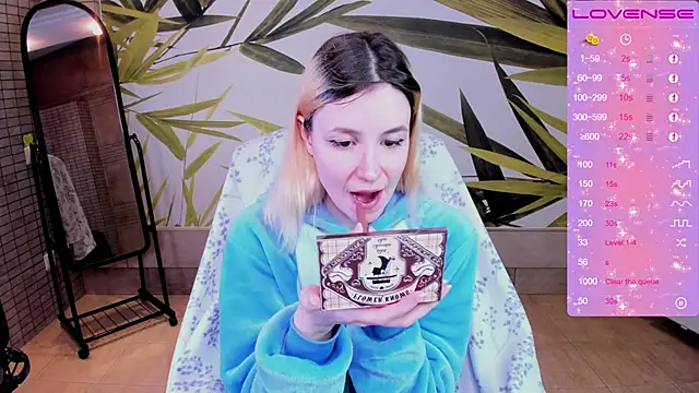 fleximona online show from December 14, 2025, 9:59 am