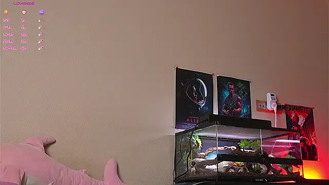 Snapshot of YaraAveiri chatting on March 14, 2026, 11:05 am YaraAveiri online show from March 14, 2026, 11:05 am