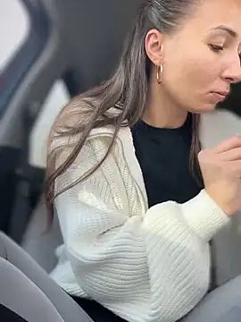 YOUR-KARINA online show from February 20, 2025, 9:33 am