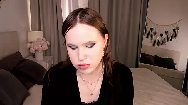 Snapshot of EffieMinki chatting on June 25, 2026, 9:42 pm EffieMinki online show from June 25, 2026, 9:42 pm