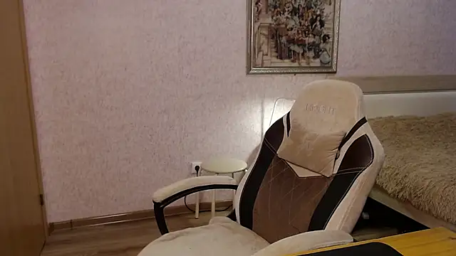 Toress1 online show from October 8, 2025, 9:22 am