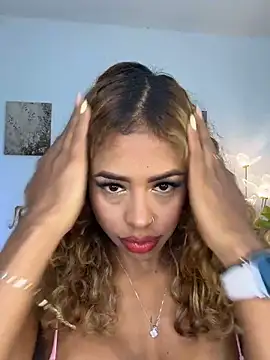 SarahCinnamon- online show from May 9, 2026, 2:31 pm