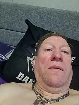 tomtom111111 online show from January 11, 2026, 10:00 am