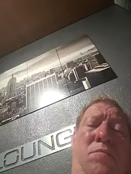 tomtom111111 online show from September 21, 2025, 12:16 am