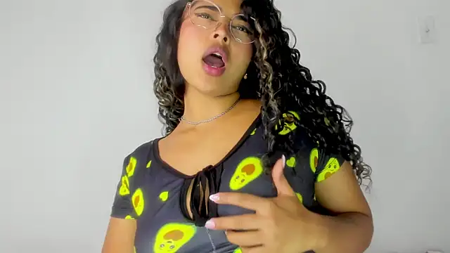 moana taylor online show from March 18, 2025, 11:09 pm