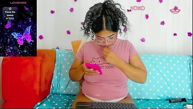 moana taylor online show from February 16, 2026, 10:47 am