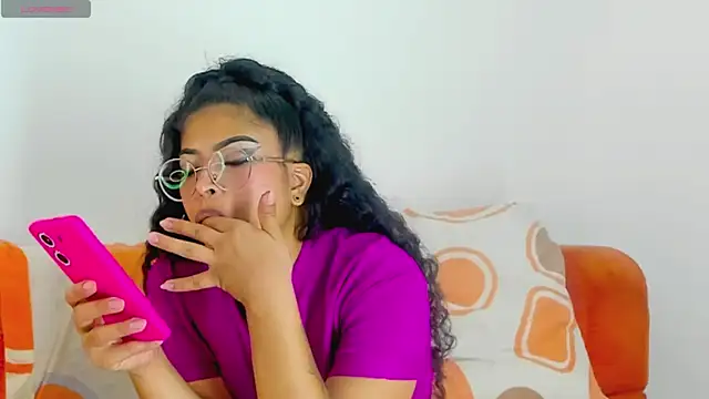 moana taylor online show from June 22, 2026, 4:04 pm