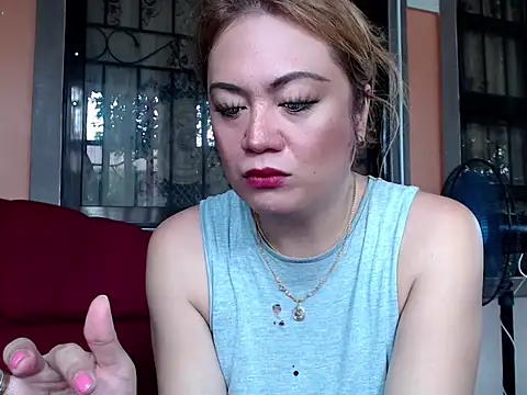 cum2mama online show from June 23, 2026, 6:11 am