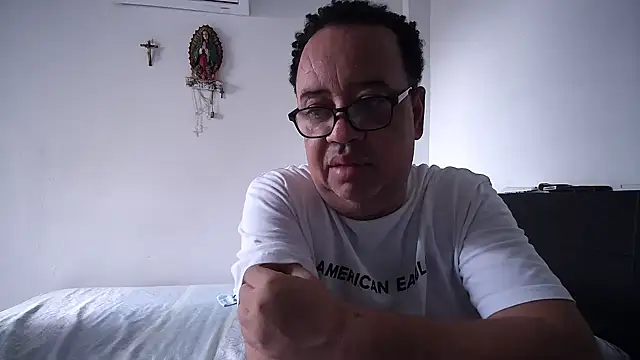 djtomxxx2777 online show from October 27, 2025, 7:04 pm