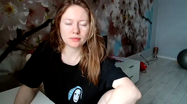 ConnieDaw online show from January 30, 2025, 5:19 am