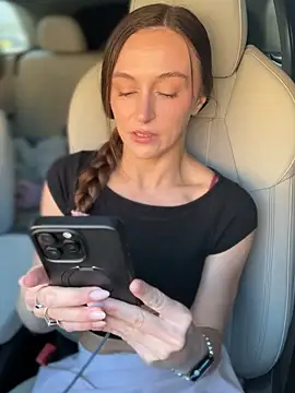 lunagirl13 online show from March 13, 2026, 11:21 pm