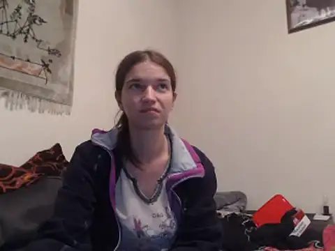 Geile-Luna online show from September 24, 2025, 5:41 pm