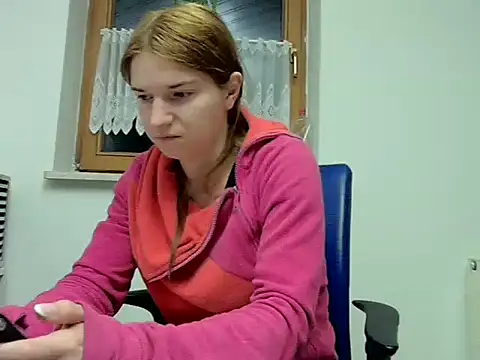 Geile-Luna online show from February 12, 2026, 7:02 pm