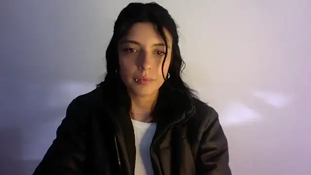 Snapshot of AneeSmith chatting on December 20, 2024, 6:35 pm AneeSmith online show from December 20, 2024, 6:35 pm