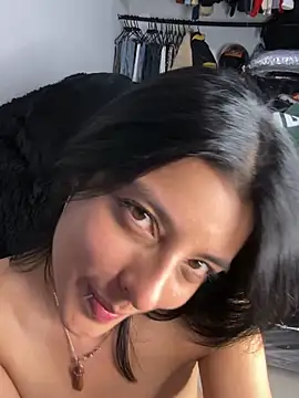 Snapshot of AneeSmith chatting on January 7, 2025, 9:35 pm AneeSmith online show from January 7, 2025, 9:35 pm