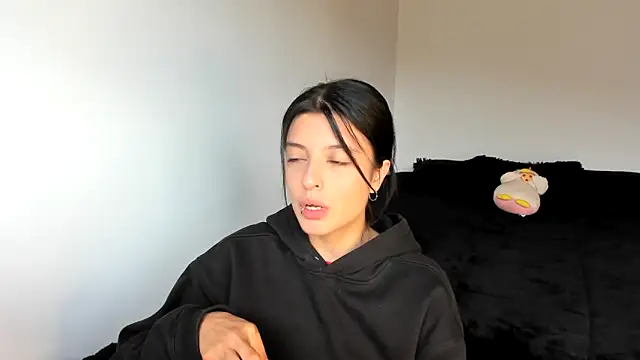 Snapshot of AneeSmith chatting on March 18, 2025, 8:59 pm AneeSmith online show from March 18, 2025, 8:59 pm
