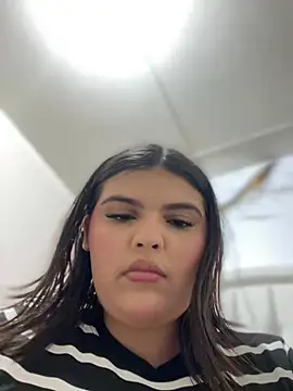 Lia sexx online show from June 10, 2026, 6:42 pm