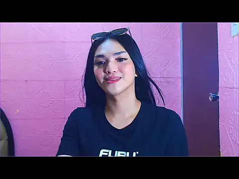 WONDERWOMAN2023 online show from November 7, 2025, 10:13 pm