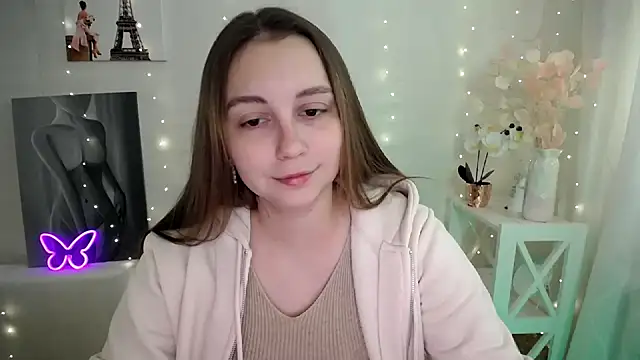 SweetPrincess  online show from April 27, 2026, 5:27 am