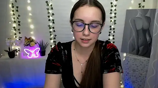 SweetPrincess  online show from March 13, 2025, 4:01 pm