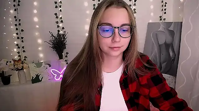 SweetPrincess  online show from September 30, 2025, 5:46 am