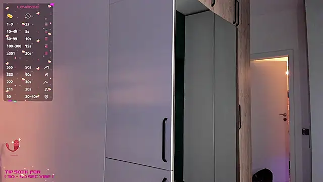  alleyesonme  online show from February 8, 2025, 9:56 am