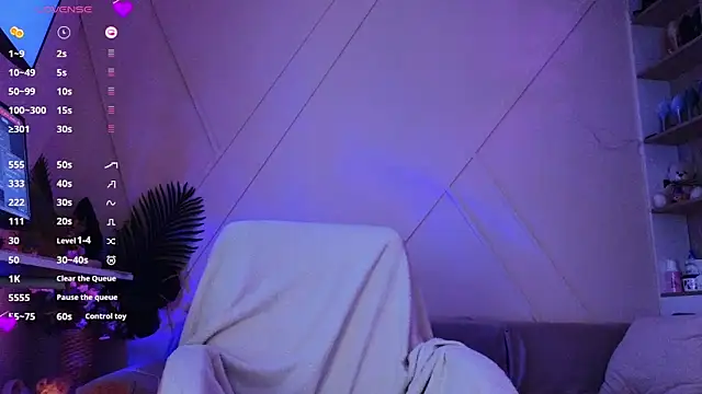  alleyesonme  online show from November 10, 2025, 4:23 pm