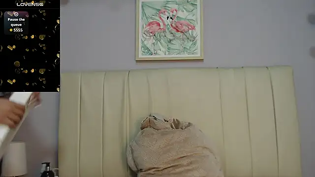 Snapshot of amy_le01 chatting on November 4, 2025, 1:26 pm amy le01 online show from November 4, 2025, 1:26 pm