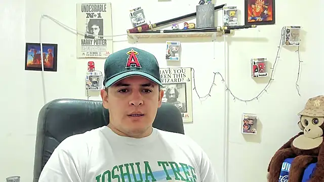 ney 22 online show from November 17, 2025, 10:36 pm