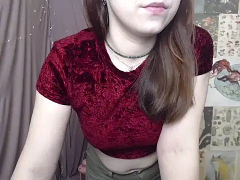 Snapshot of VeryVeryVeryShy_ chatting on March 10, 2026, 6:50 am VeryVeryVeryShy online show from March 10, 2026, 6:50 am