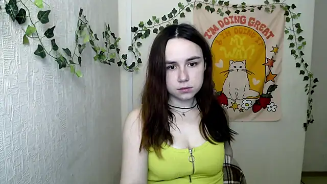 Snapshot of VeryVeryVeryShy_ chatting on March 4, 2026, 6:54 am VeryVeryVeryShy online show from March 4, 2026, 6:54 am