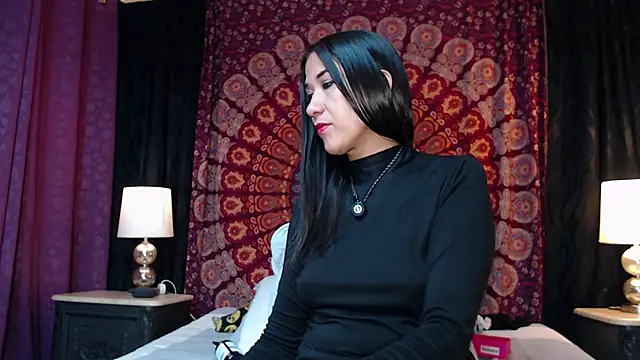 Zahra Elena online show from June 1, 2026, 1:11 pm