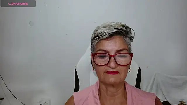 bety-cum2 online show from June 5, 2026, 11:54 pm