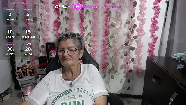 bety-cum2 online show from March 17, 2025, 11:02 pm