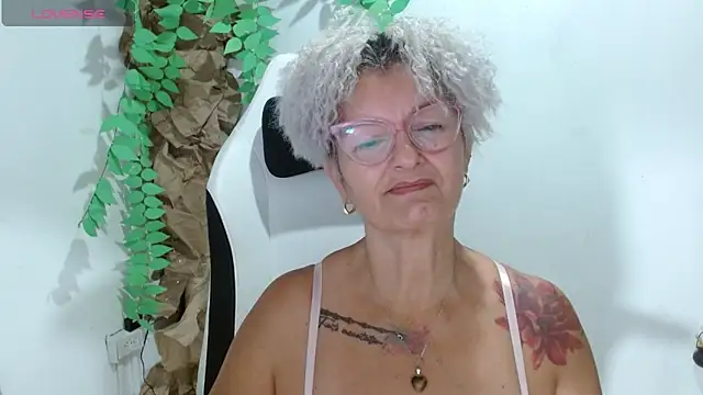 bety-cum2 online show from April 22, 2026, 10:55 am