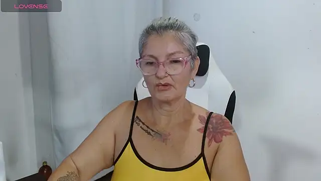 bety-cum2 online show from May 2, 2026, 11:26 am