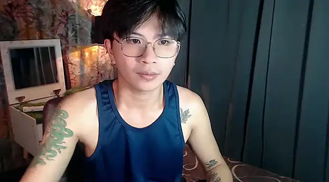 Snapshot of Sexy_Handsome_Drex chatting on January 21, 2025, 9:35 am Sexy Handsome Drex online show from January 21, 2025, 9:35 am