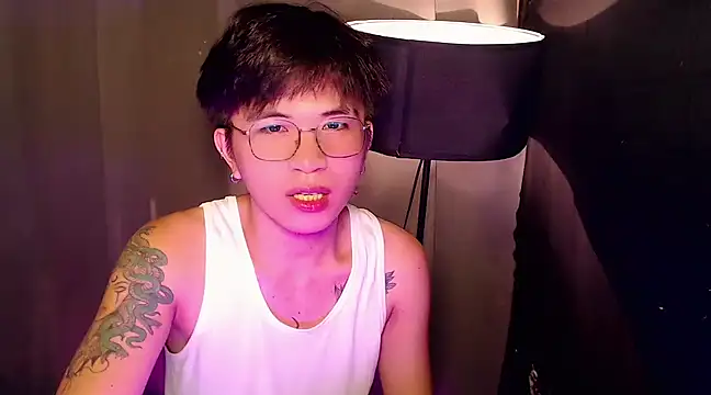 Snapshot of Sexy_Handsome_Drex chatting on March 3, 2025, 9:02 am Sexy Handsome Drex online show from March 3, 2025, 9:02 am