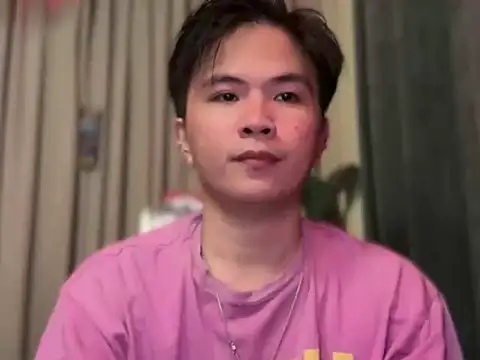 Sexy Handsome Drex online show from May 26, 2026, 12:36 pm
