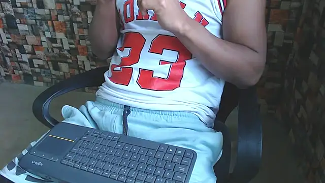 Snapshot of sexatlexx chatting on October 1, 2025, 9:18 pm sexatlexx online show from October 1, 2025, 9:18 pm