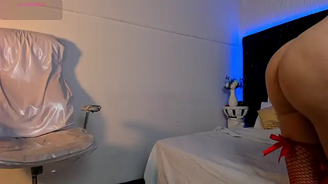 lauren fit online show from September 20, 2025, 5:07 pm