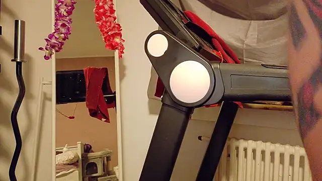 wetgerman 2 online show from November 28, 2025, 6:13 am