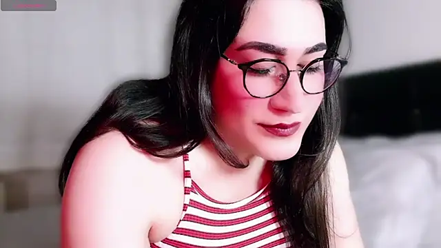 Snapshot of MERA_arab chatting on March 4, 2025, 10:38 pm MERA arab online show from March 4, 2025, 10:38 pm