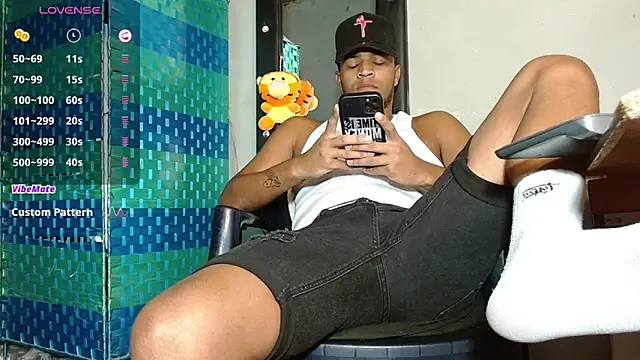 Snapshot of Bigcock_21cm_ chatting on May 14, 2026, 11:18 am Bigcock 21cm online show from May 14, 2026, 11:18 am