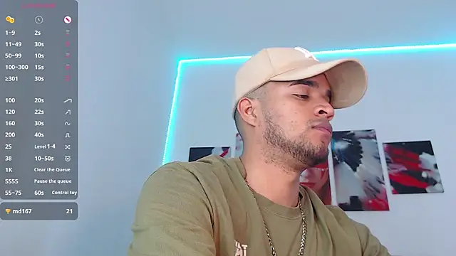 Bigcock 21cm  online show from December 4, 2024, 10:57 pm